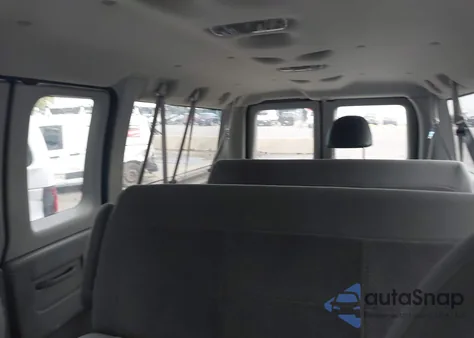 2006 Ford E-350 Super Duty from USA, damaged, VIN 1FBNE31L46HA02530